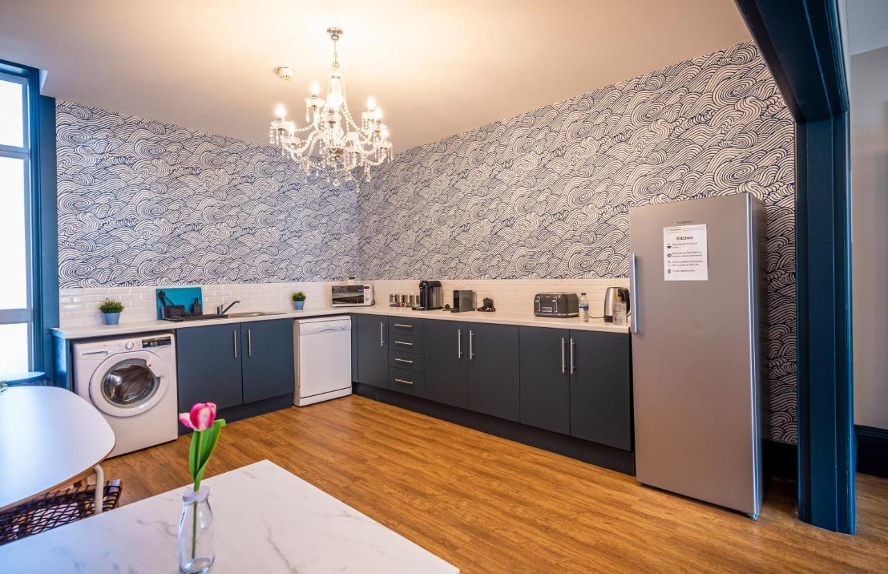 3 -Min Walk To Southport Pier & Beach Fast Wi-Fi & Perfect Getaway Bagian luar foto