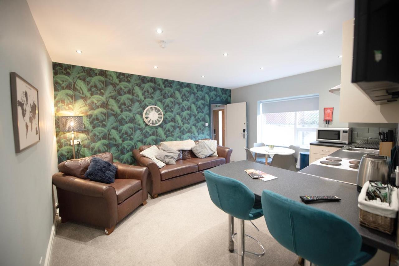 3 -Min Walk To Southport Pier & Beach Fast Wi-Fi & Perfect Getaway Bagian luar foto