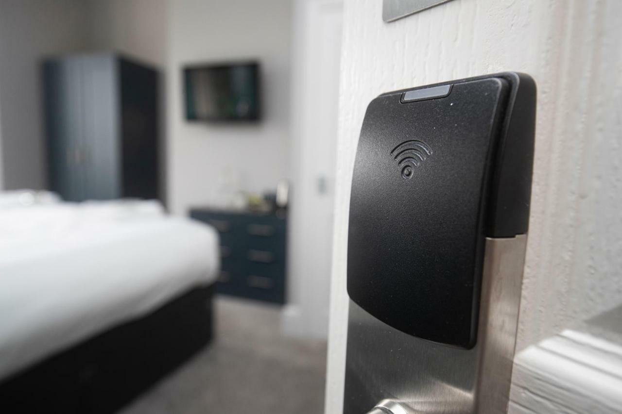 3 -Min Walk To Southport Pier & Beach Fast Wi-Fi & Perfect Getaway Bagian luar foto